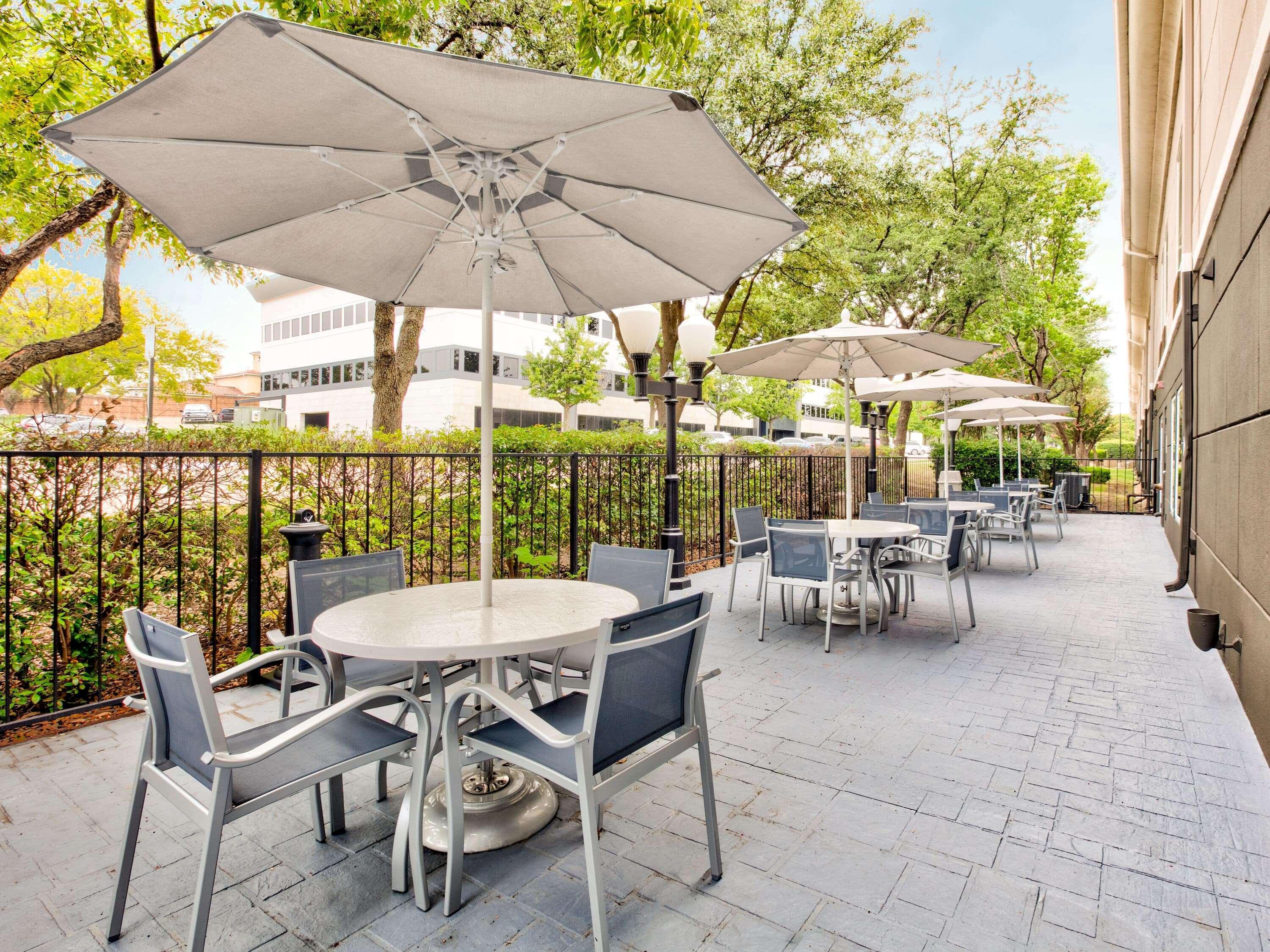 La Quinta By Wyndham Dallas - Las Colinas Irving Exterior photo