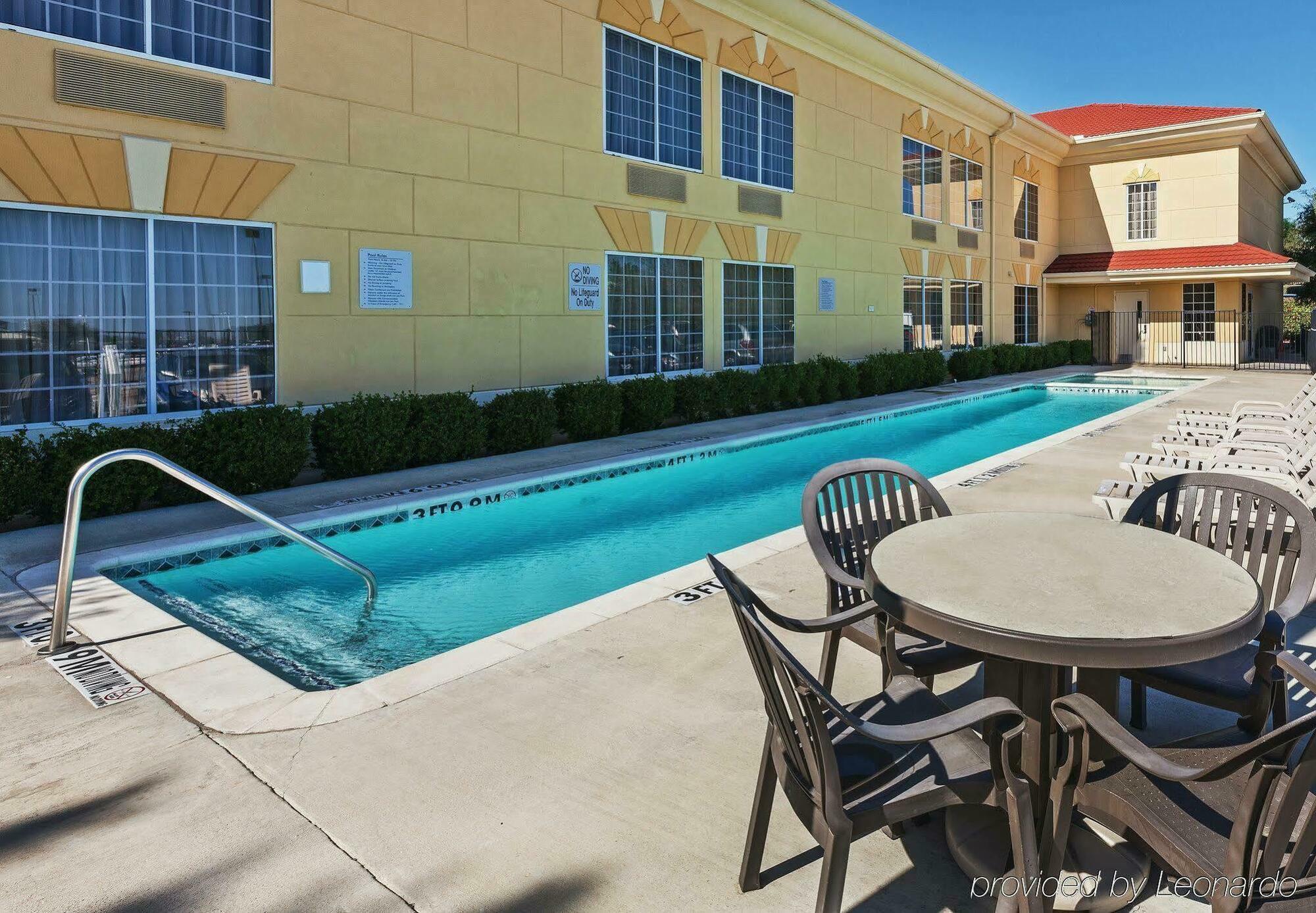 La Quinta By Wyndham Dallas - Las Colinas Irving Exterior photo